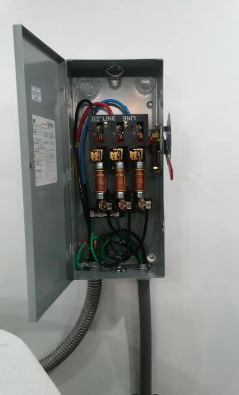 Three-phase disconnect switch installed for Electrical Wiring & Rewiring in East Foothills